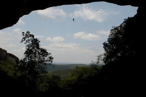 Rapel na Gruta do Lapão