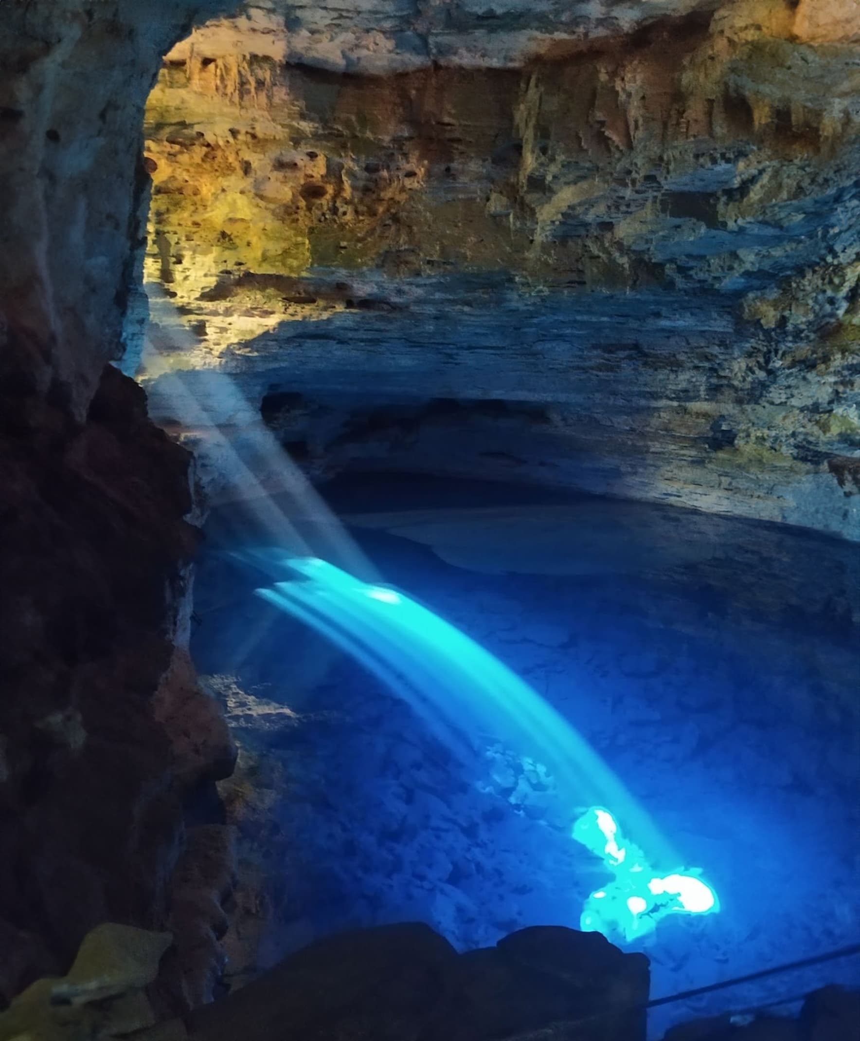 Dois poços, azul e encantado repleto de magia e encantamento!
